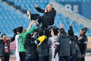 hlv-park-hang-seo-luc-vinh-quang-toi-da-khong-chon-roi-di-nhu-vay-la-vo-le-voi-